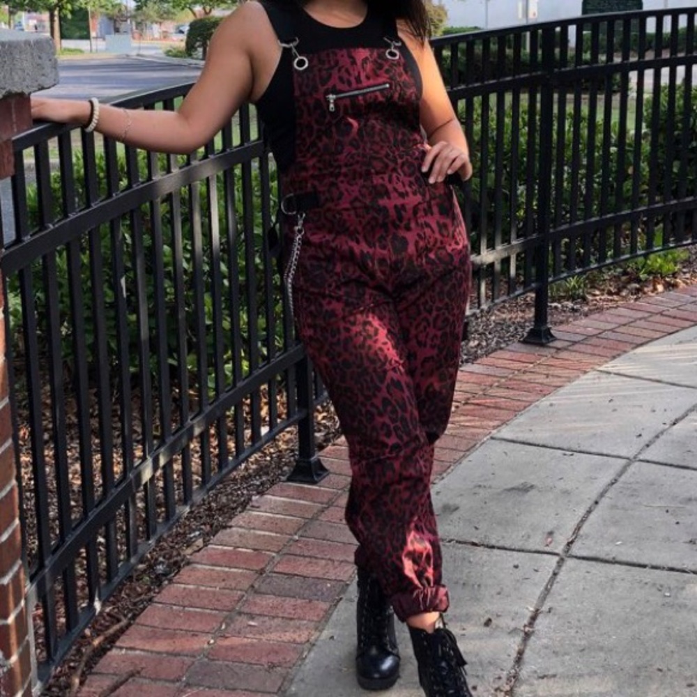 Leopard Print Overalls Red - Picture 2 of 5